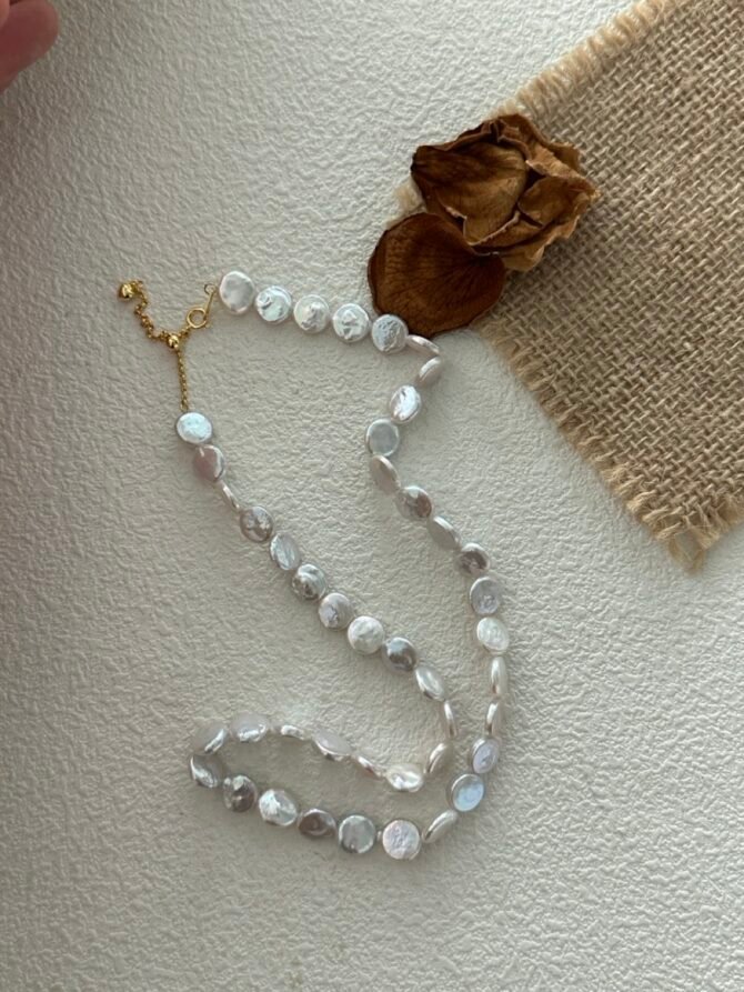 Small Round Baroque Necklace