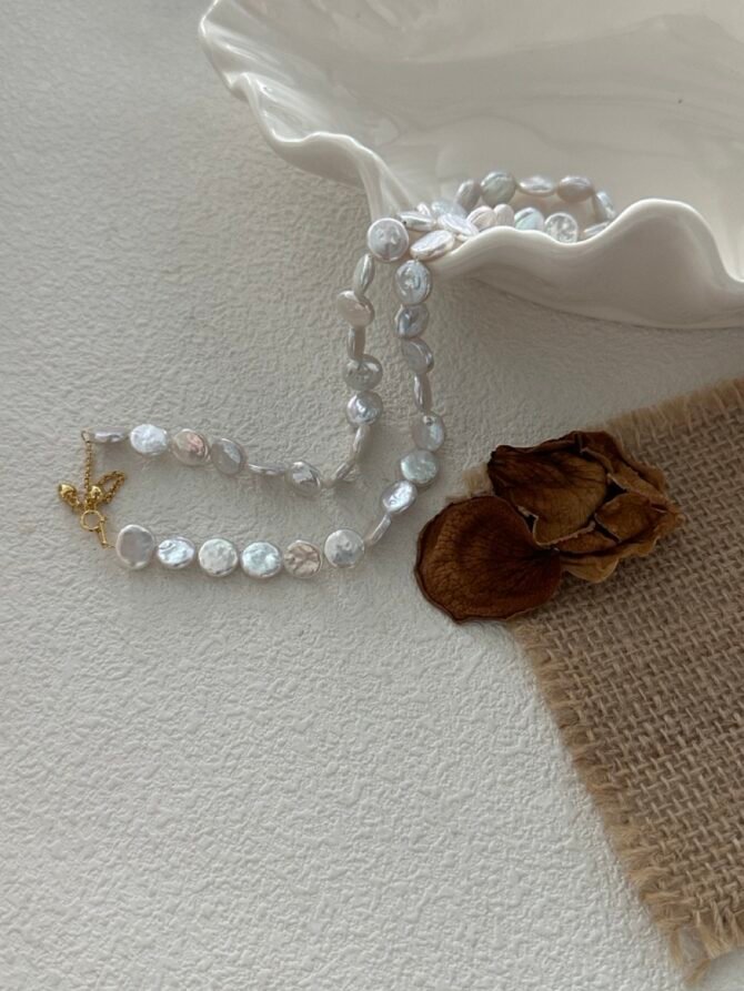 Small Round Baroque Necklace