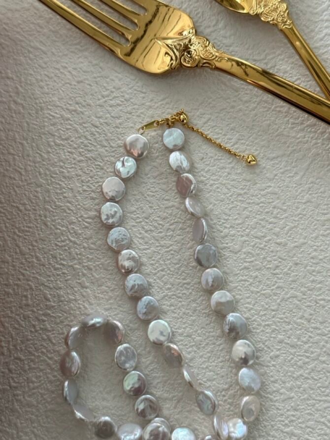 Small Round Baroque Necklace