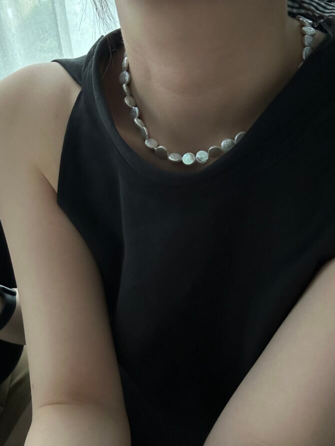Small Round Baroque Necklace